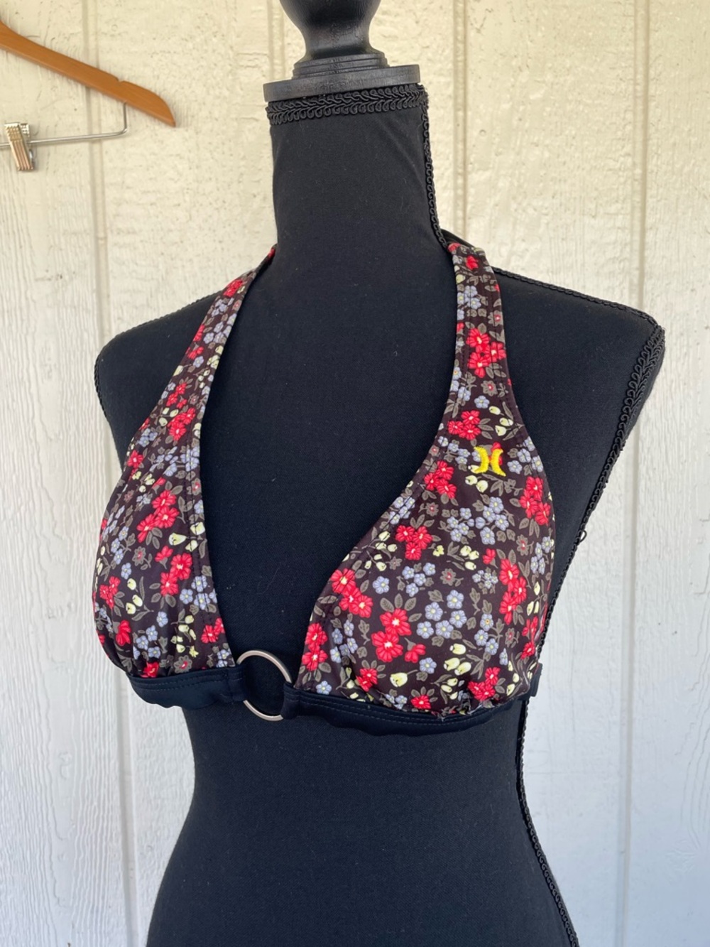 Hurley Floral Bikini Top Womens Medium Triangle Swim Top Red Ring Detail Beach
